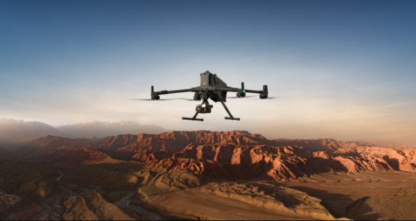 我要配资网 大疆发布行业级飞行平台Matrice 400  构建多元“低空+”应用场景