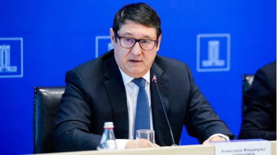 森利网 对中俄一视同仁，俄罗斯心心念念的“特权”，哈国却给了中国一份