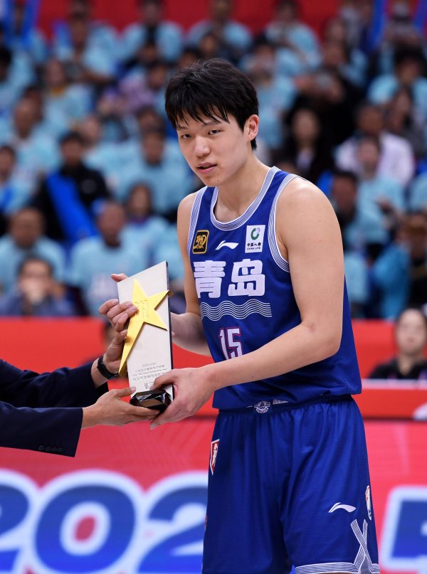 同花顺e配 第16顺位 开拓者选中 生日当天杨瀚森NBA选秀成功