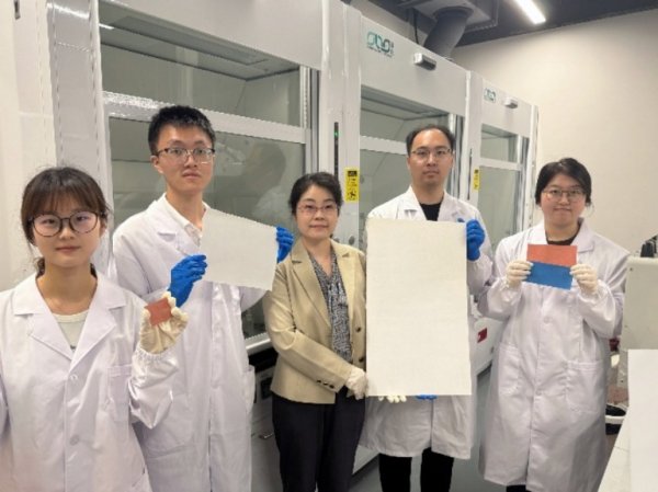 金多多配资 用AI设计新材料 可实现“0能耗降温” 上海交大科研成果登上Nature